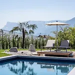 Heacher Merano