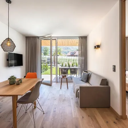 Heacher Apartment