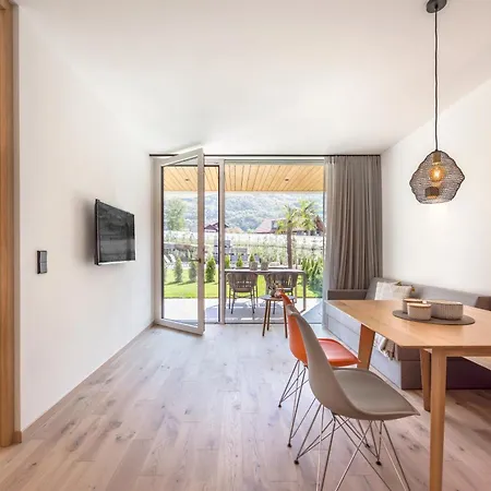 Heacher Apartment